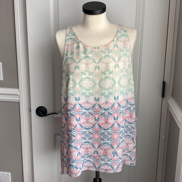 CAbi Tops - CABI Heart of CAbi Ombre Mosaic Print Tank Top, M
